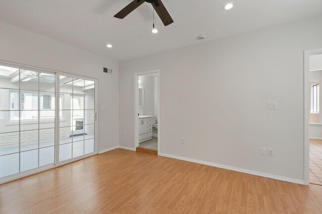 Building Photo - 1486 Richards Ave