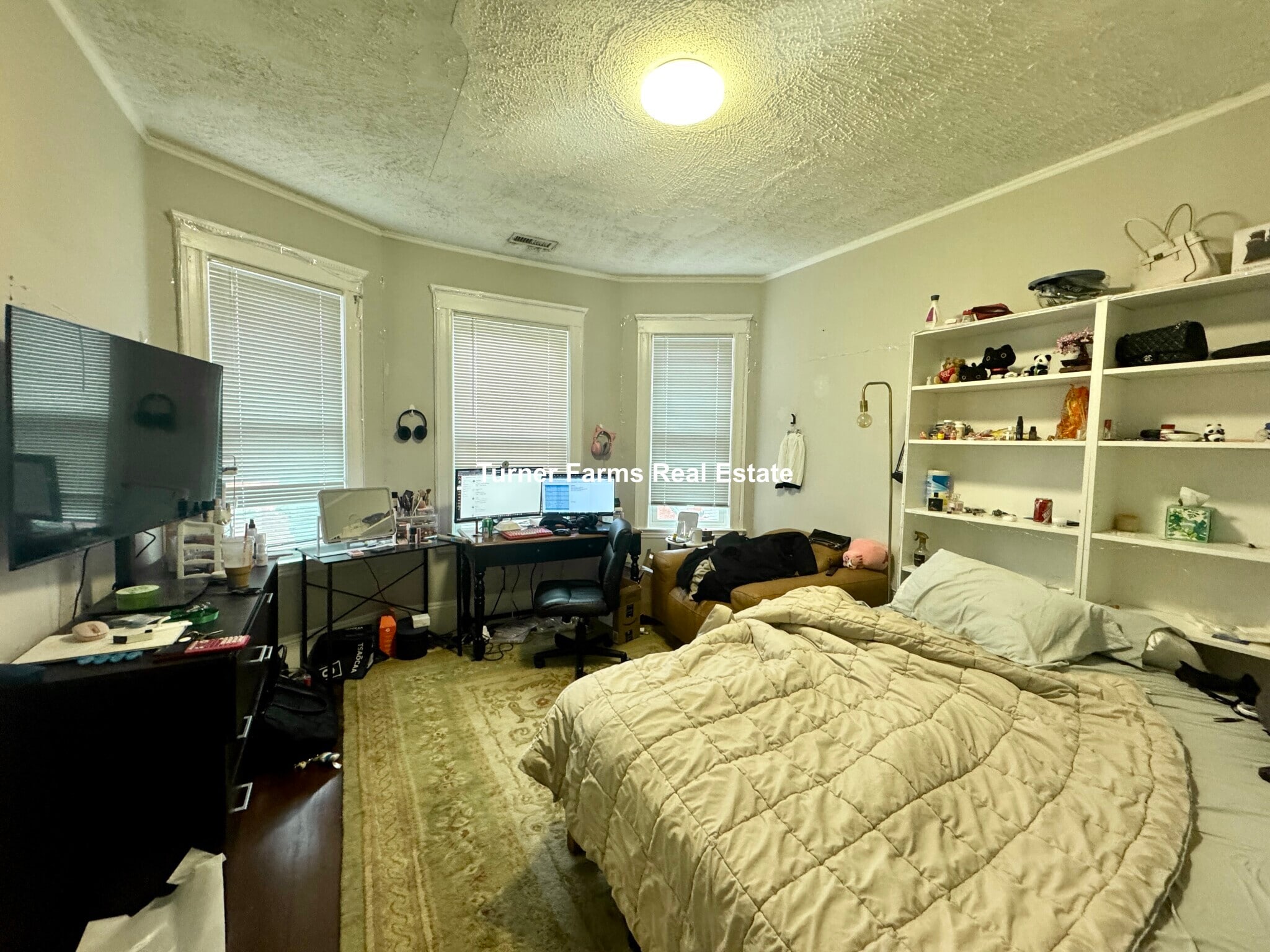 Building Photo - 724 Parker St