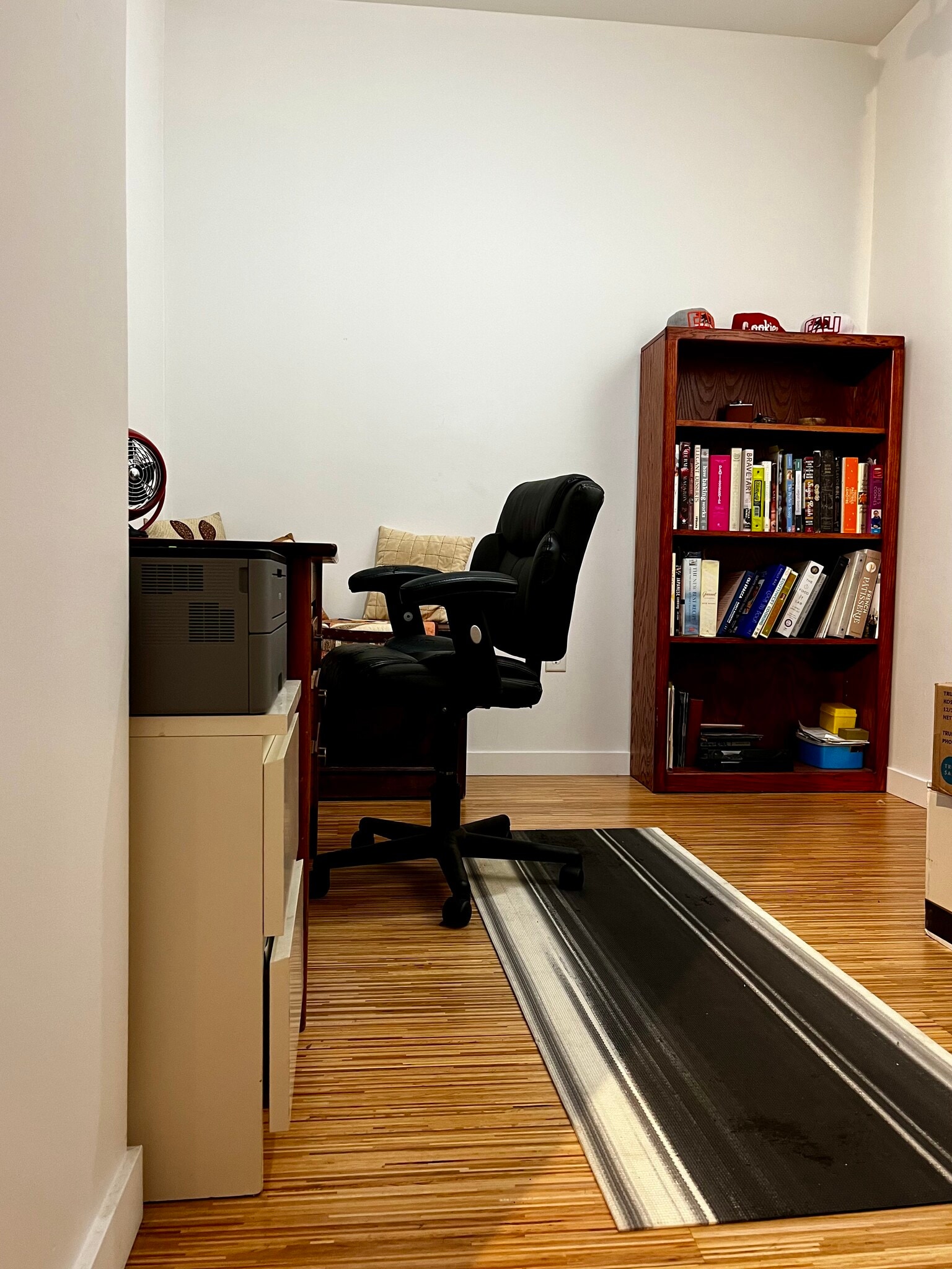 Office / Extra Room - 1201 Pine St