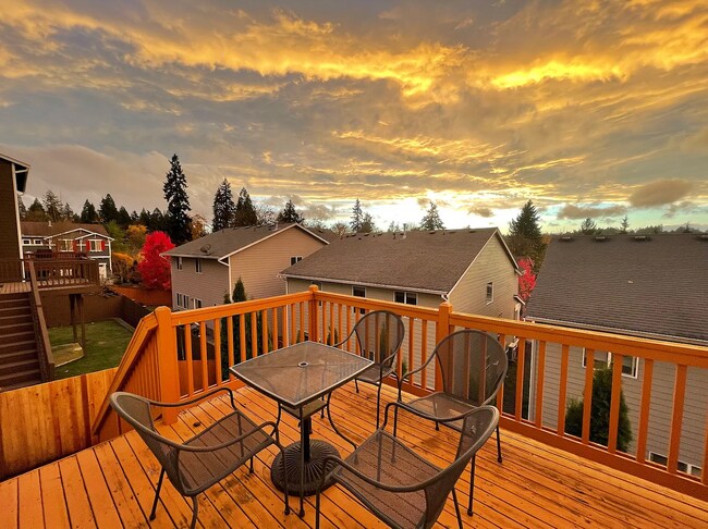 Building Photo - Bothell Home