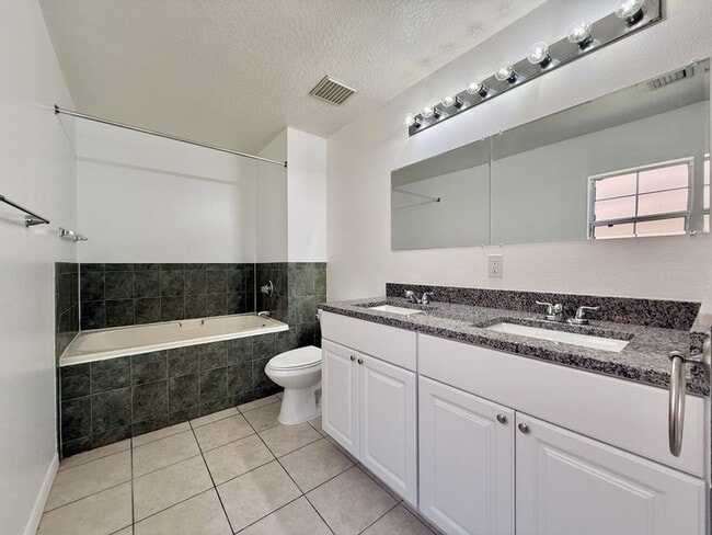 Building Photo - 10325 Boyette Creek Blvd