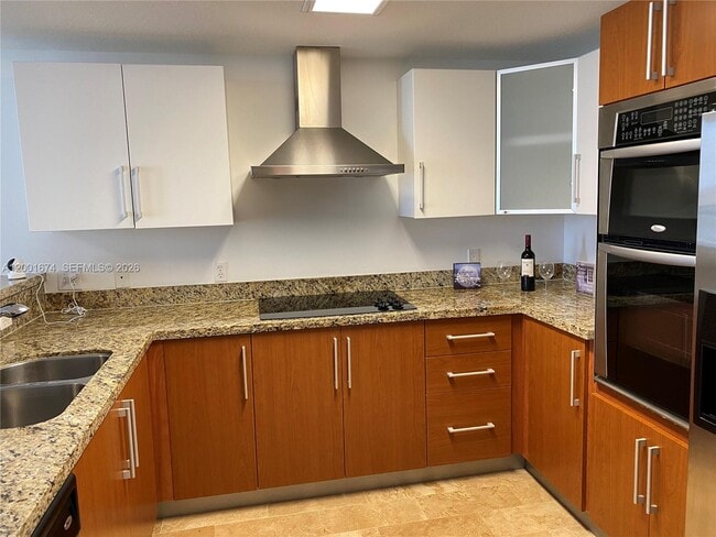 Building Photo - 170 SE 14th St