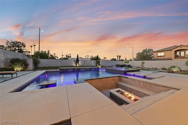 Building Photo - 7148 White Bloom Ave