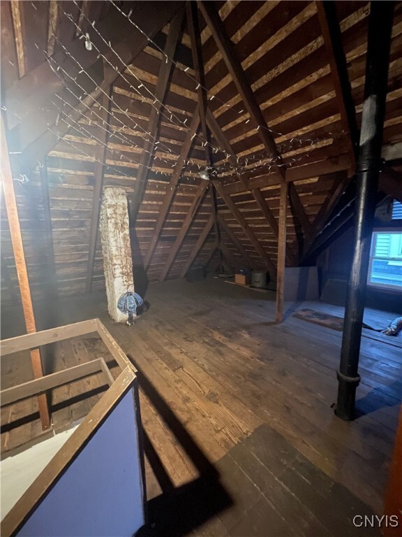 Building Photo - 251 Tennyson Ave