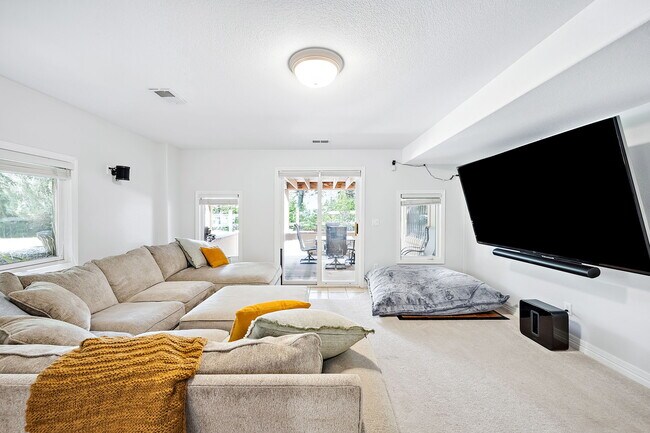 Building Photo - 534 Sawtooth Point