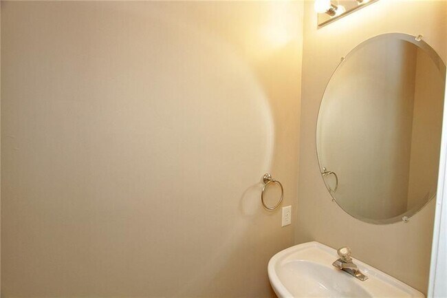 Building Photo - 4739 Autumn Rose Trail