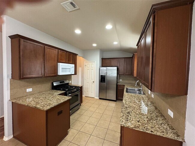 Building Photo - 1036 Estival Dr