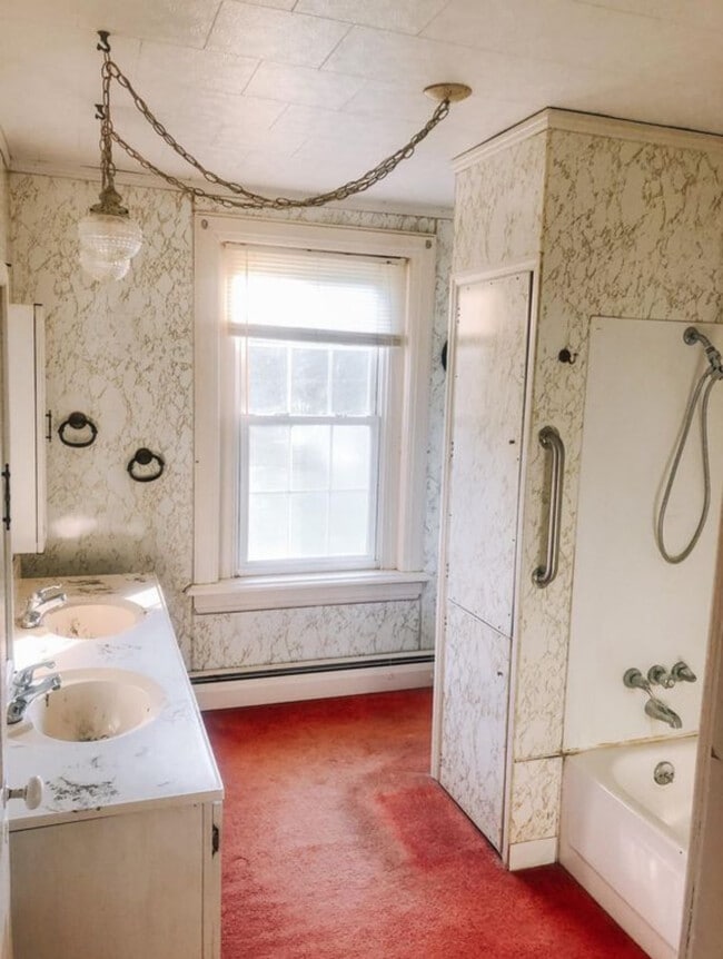 Bathroom - 540 Stewart Rd