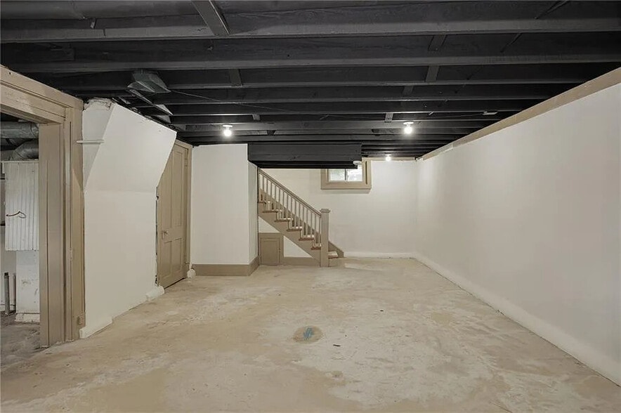 Building Photo - 2408 Ashland Ave