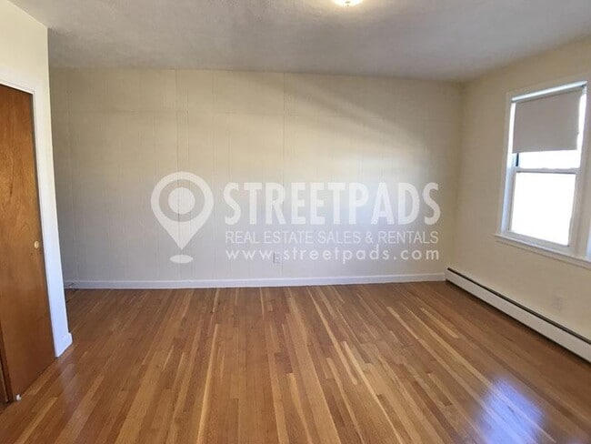 Building Photo - 1 bedroom in Boston MA 02135