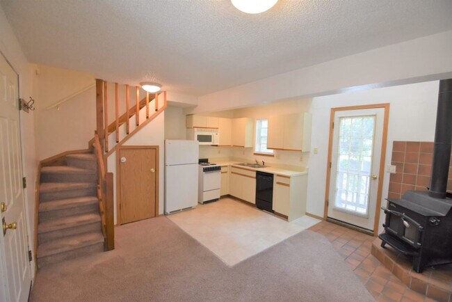 Building Photo - Fourplex on the Hill near CU Boulder!