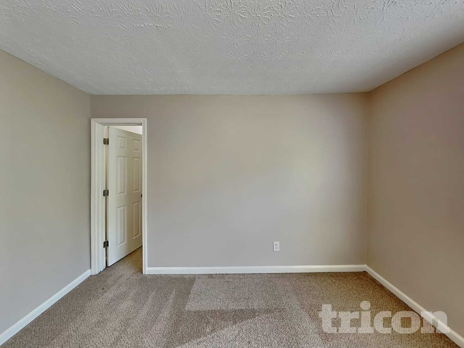 Building Photo - 101 Midland Dr