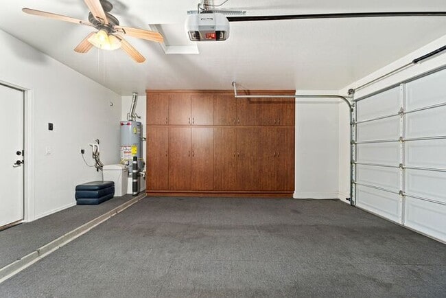 Building Photo - Welcome Home! This stunning 4 bedroom, 3 b...