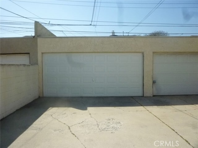 Building Photo - 15709 Brighton Ave