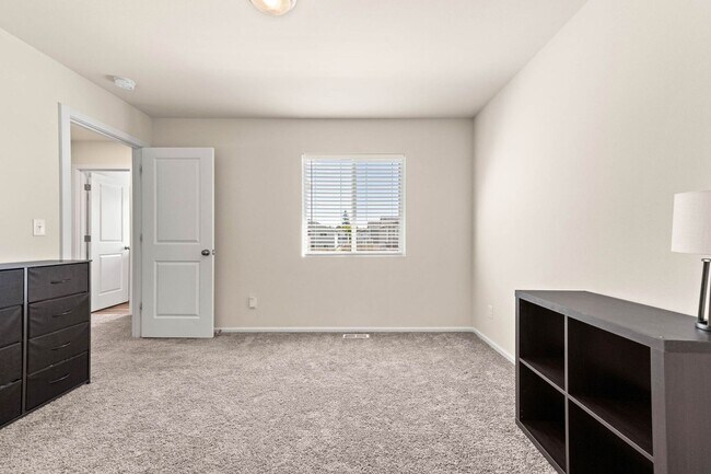 Building Photo - 15204 Prescott Lp SE