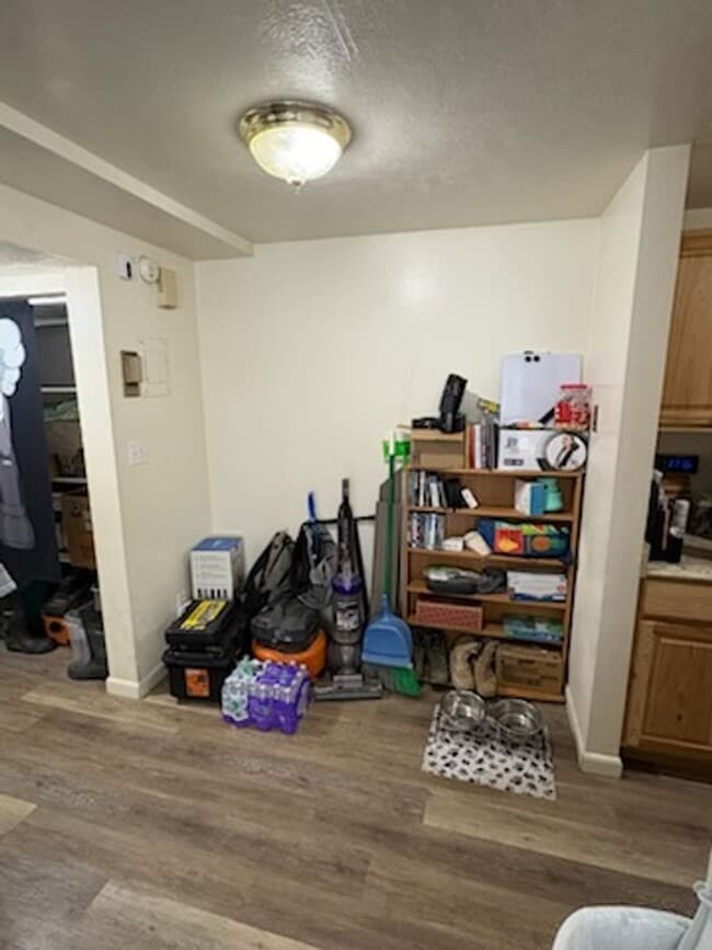 Building Photo - 1B/1B Pet Friendly Apartment South of BYU