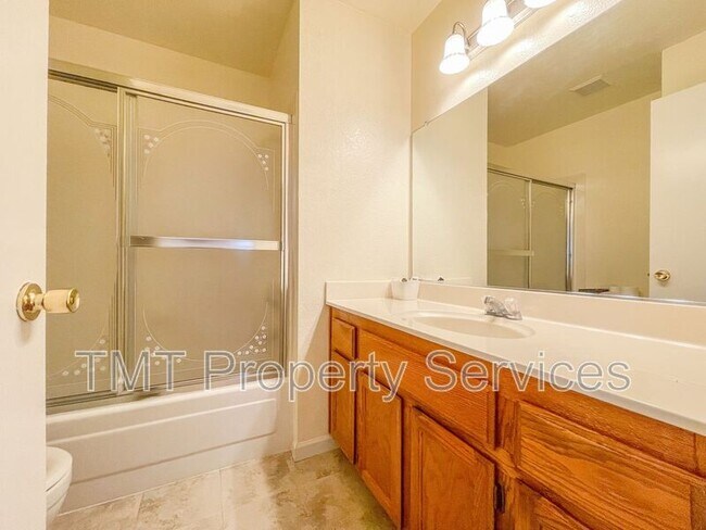 Building Photo - 8166 Morgan Hill Way