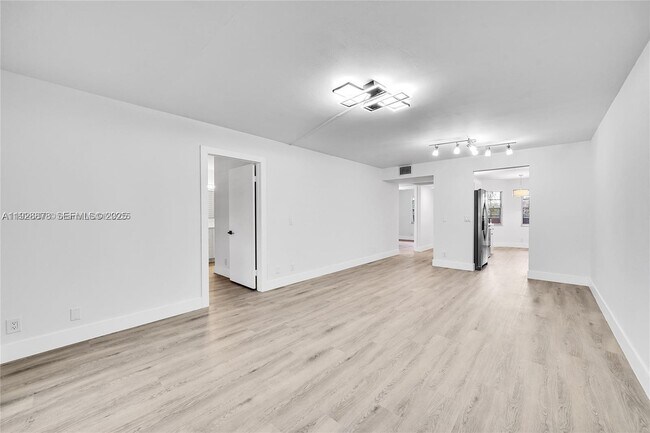 Building Photo - 1200 SW 124th Terrace