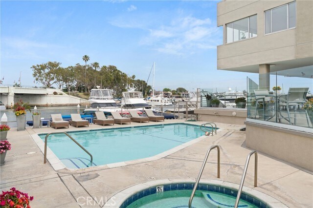 Building Photo - 611 Lido Park Dr