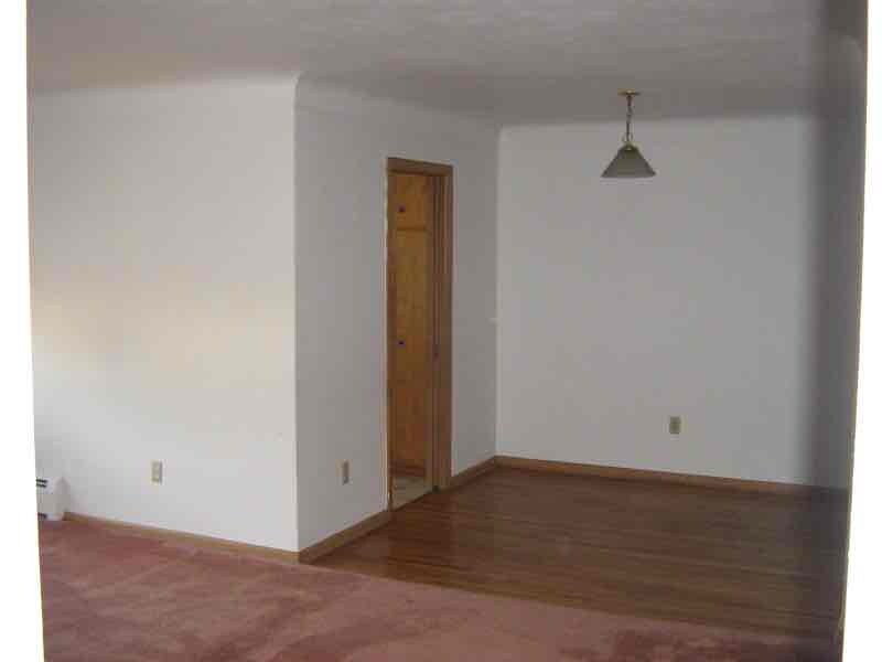 Building Photo - 903 Oakdale Ave