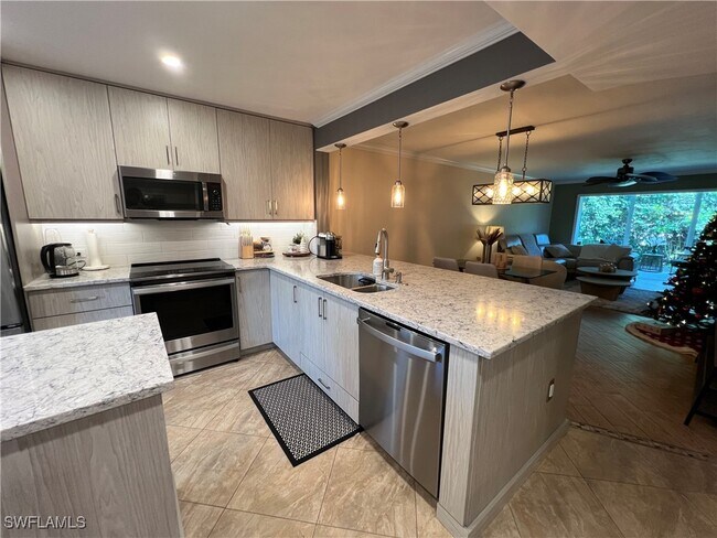 Building Photo - 3051 Sandpiper Bay Cir