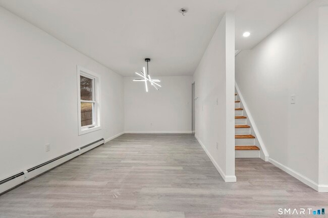 Building Photo - 93 Sunnyside Ave