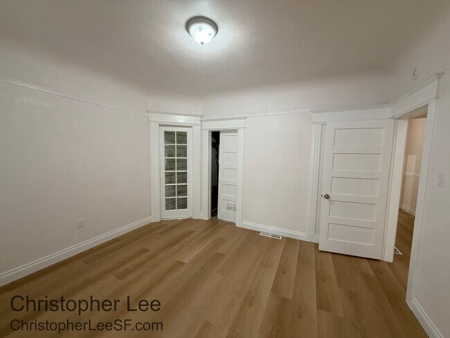 Building Photo - 255 14th Ave