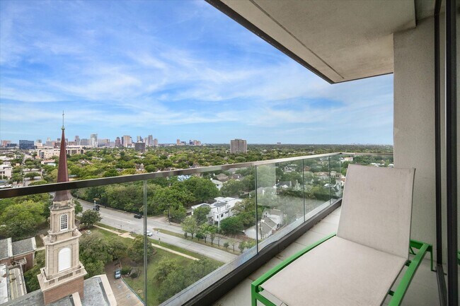 Building Photo - 3433 Westheimer Rd