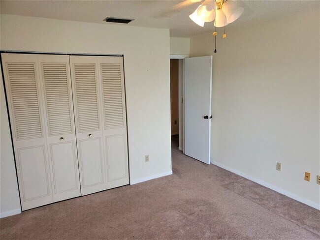 Building Photo - 124 Rio Del Mar St