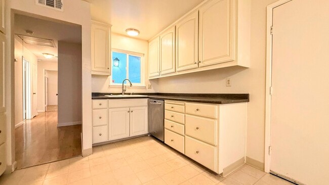Building Photo - 3BD/2BA - Single Family Home in Desirable Cambrian Neighborhood