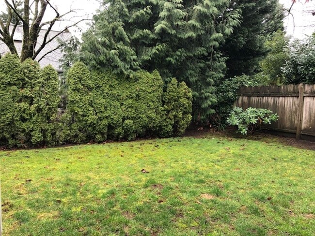 Building Photo - Overlook Bungalow