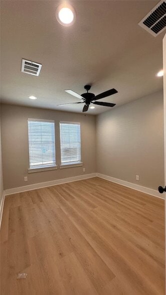 Building Photo - 380 N Dallas St