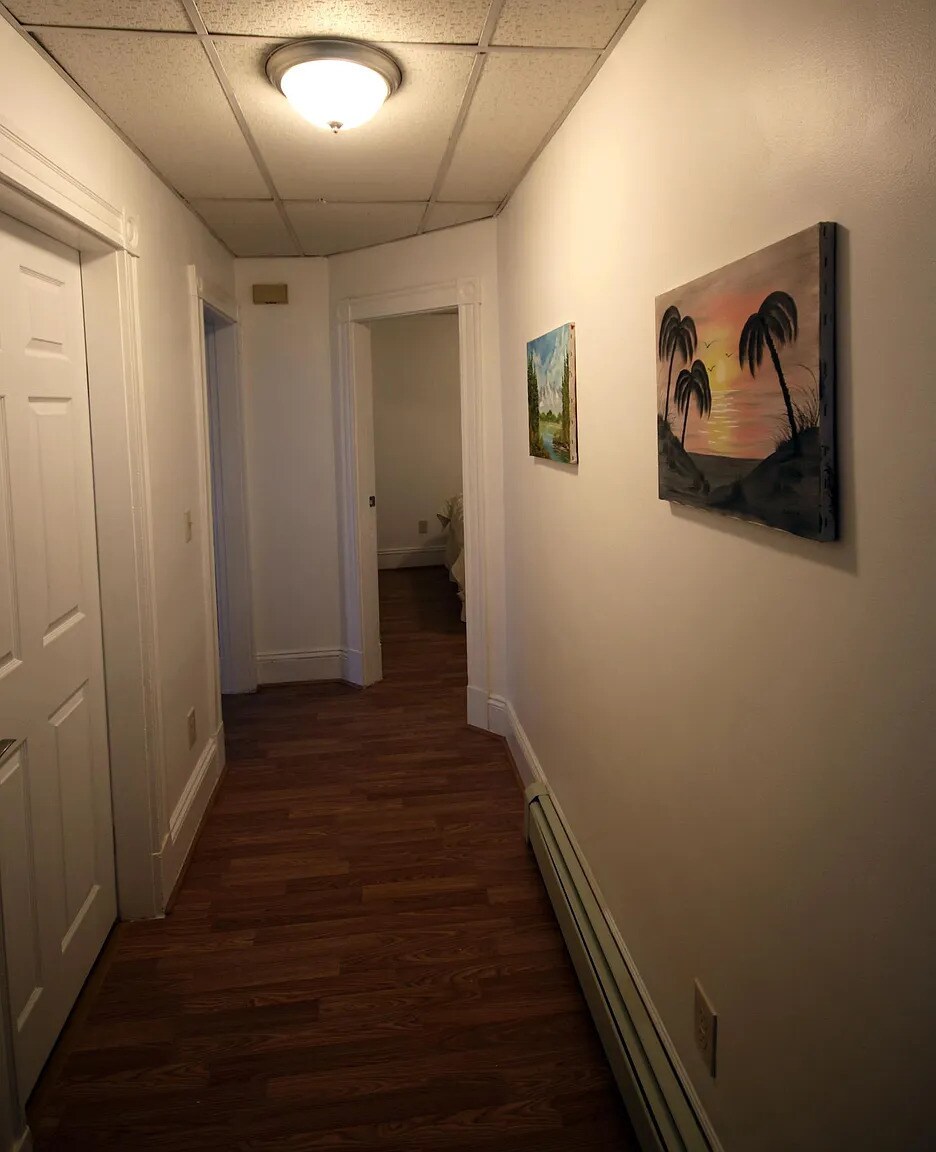 Building Photo - 105 Leyden St