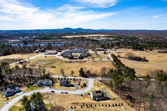 Building Photo - 18 Scenic Dr