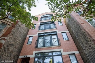 Building Photo - 907 S Miller St