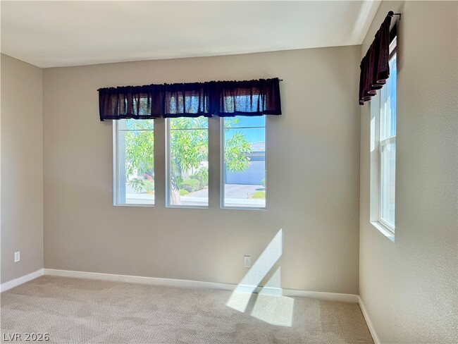 Building Photo - 5025 E Beacon Ridge Dr