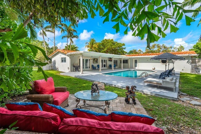 Building Photo - 6561 Marlin Dr