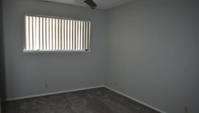 Building Photo - Cozy 3 bed 2.5 bath