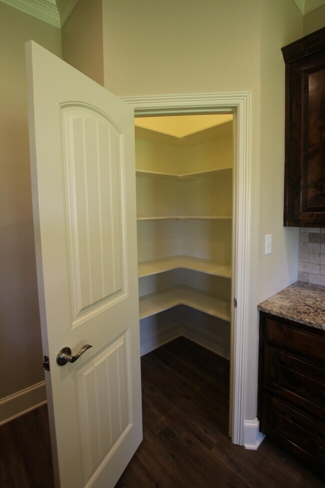 Building Photo - Beautiful 4 Bedroom Home Coming Soon in Bu...