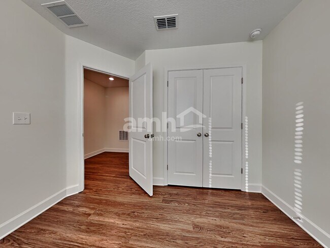 Building Photo - 1247 Tan Tara Trl