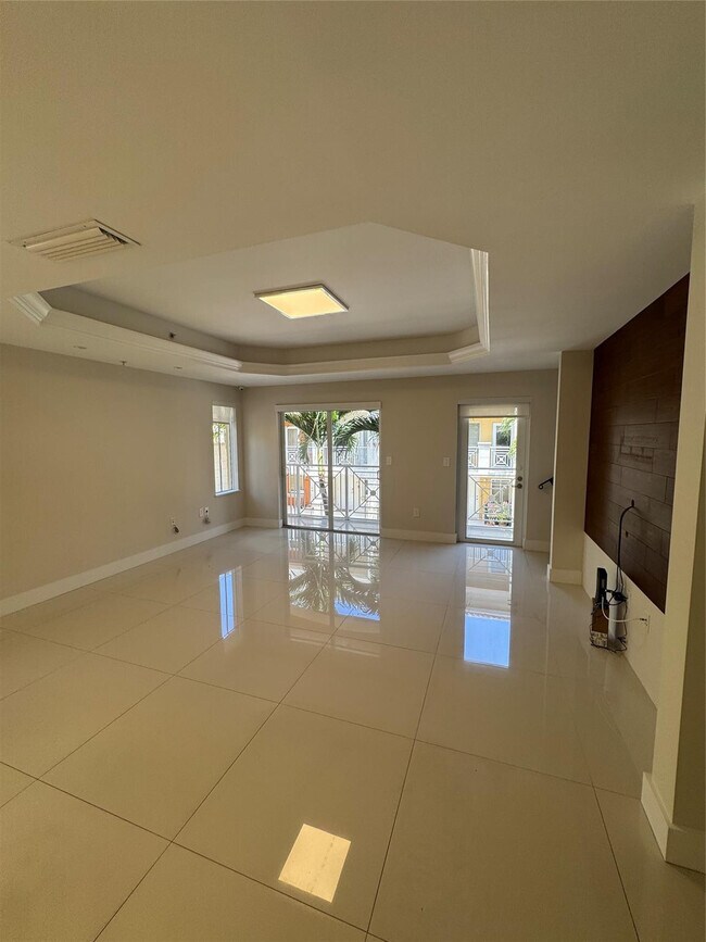 Building Photo - 2710 NE 184th Terrace