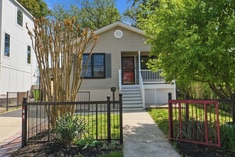 Building Photo - 3803 Allison St