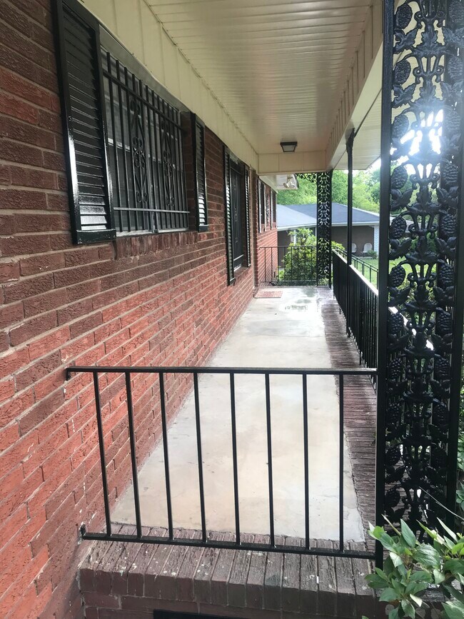 Building Photo - 3604 Abbey Rd