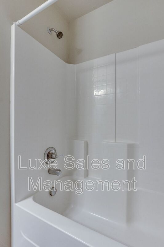 Building Photo - 407 Vail Cir