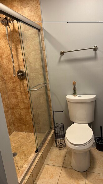 Building Photo - 9S060 Lake Dr