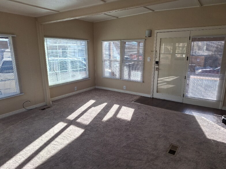 Building Photo - 3526 N Cascade Ave