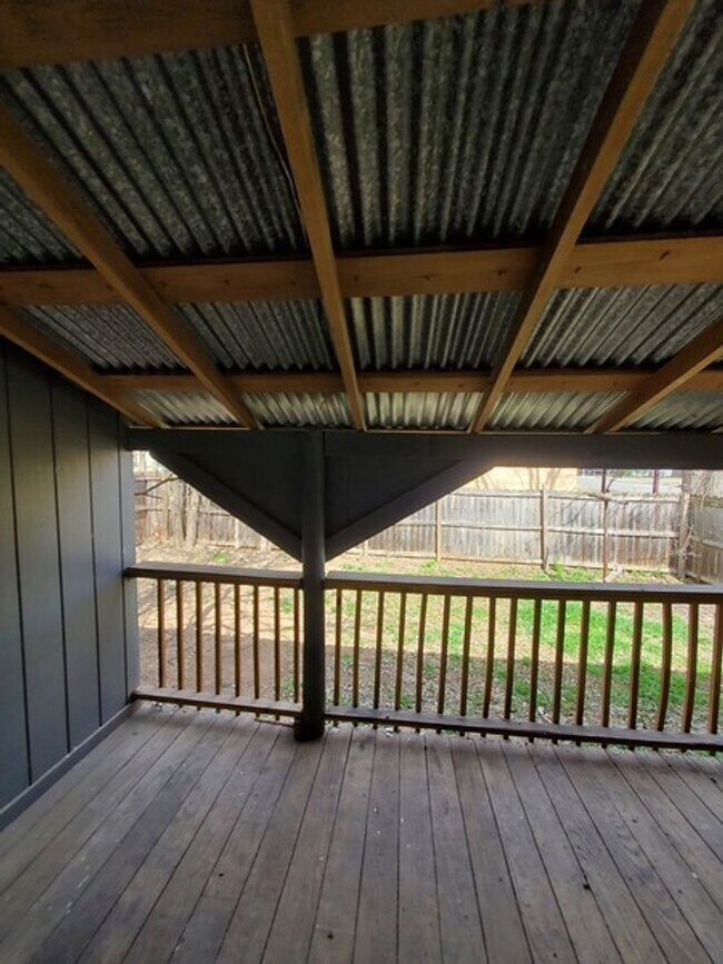 Building Photo - Schertz 3 bedroom 2 bath