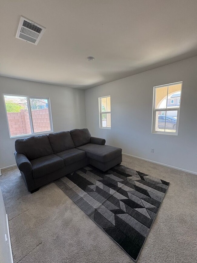 Building Photo - Beautiful Newly Built Single-Family Home-Hemet!