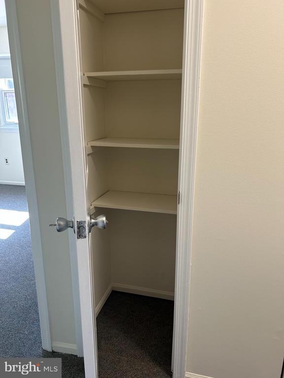 Building Photo - 2410 David Dr