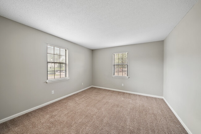 Building Photo - Rocky Creek Apartments